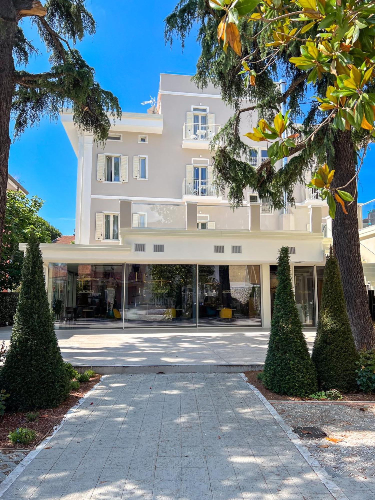 Doride Suites Boutique Hotel Marina Di Carrara Exteriör bild