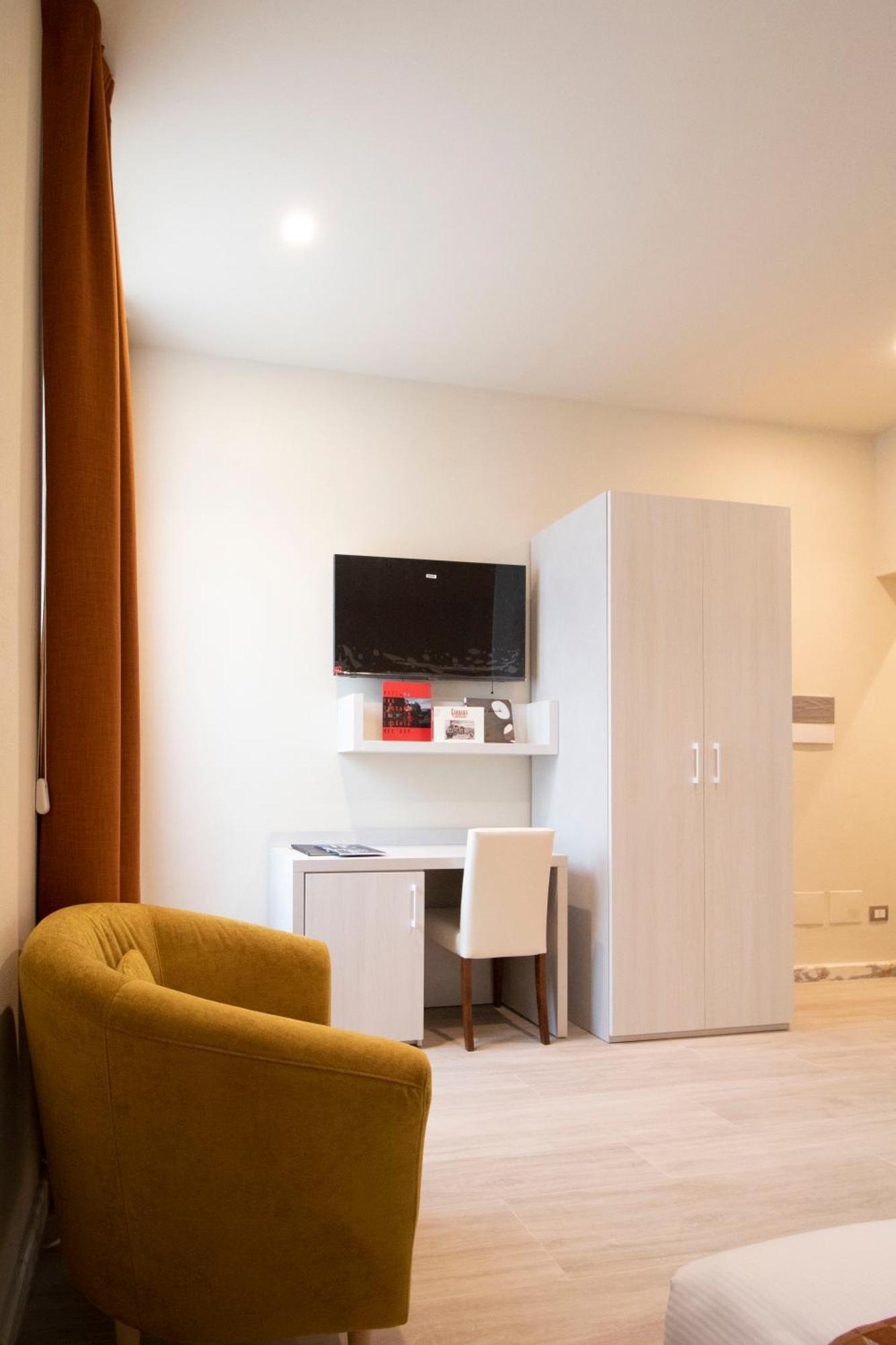 Doride Suites Boutique Hotel Marina Di Carrara Exteriör bild