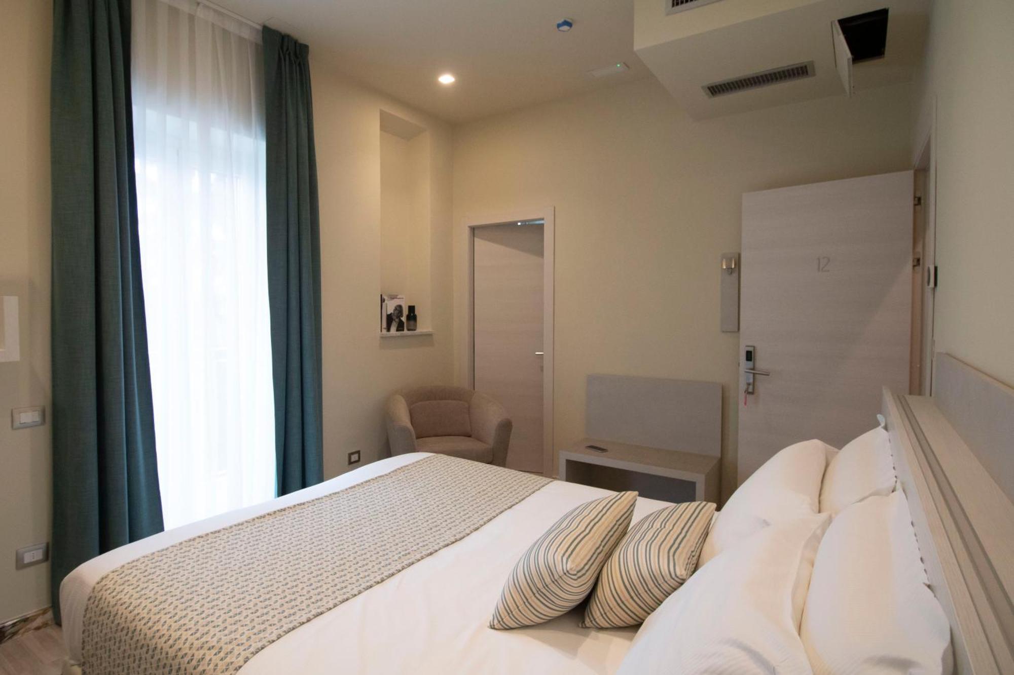 Doride Suites Boutique Hotel Marina Di Carrara Exteriör bild